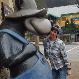 Meet your Posher, Katie